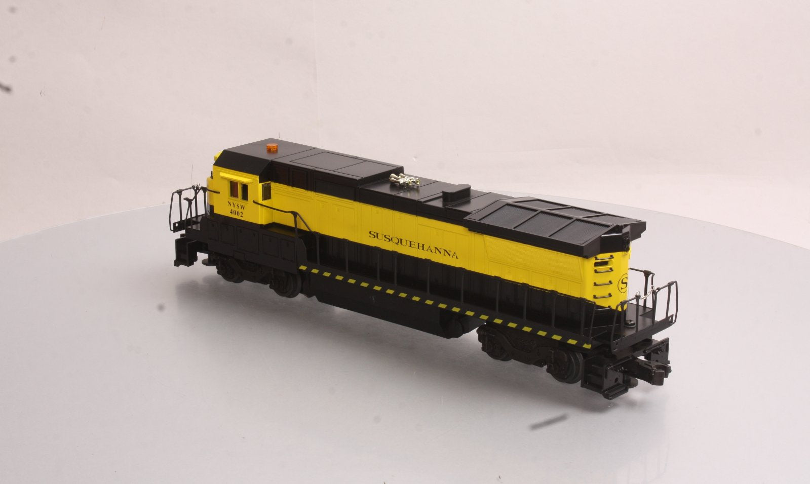 Lionel 6-18211 O Gauge Susquehanna Dash 8-40B Diesel Locomotive #4002 EX/Box
