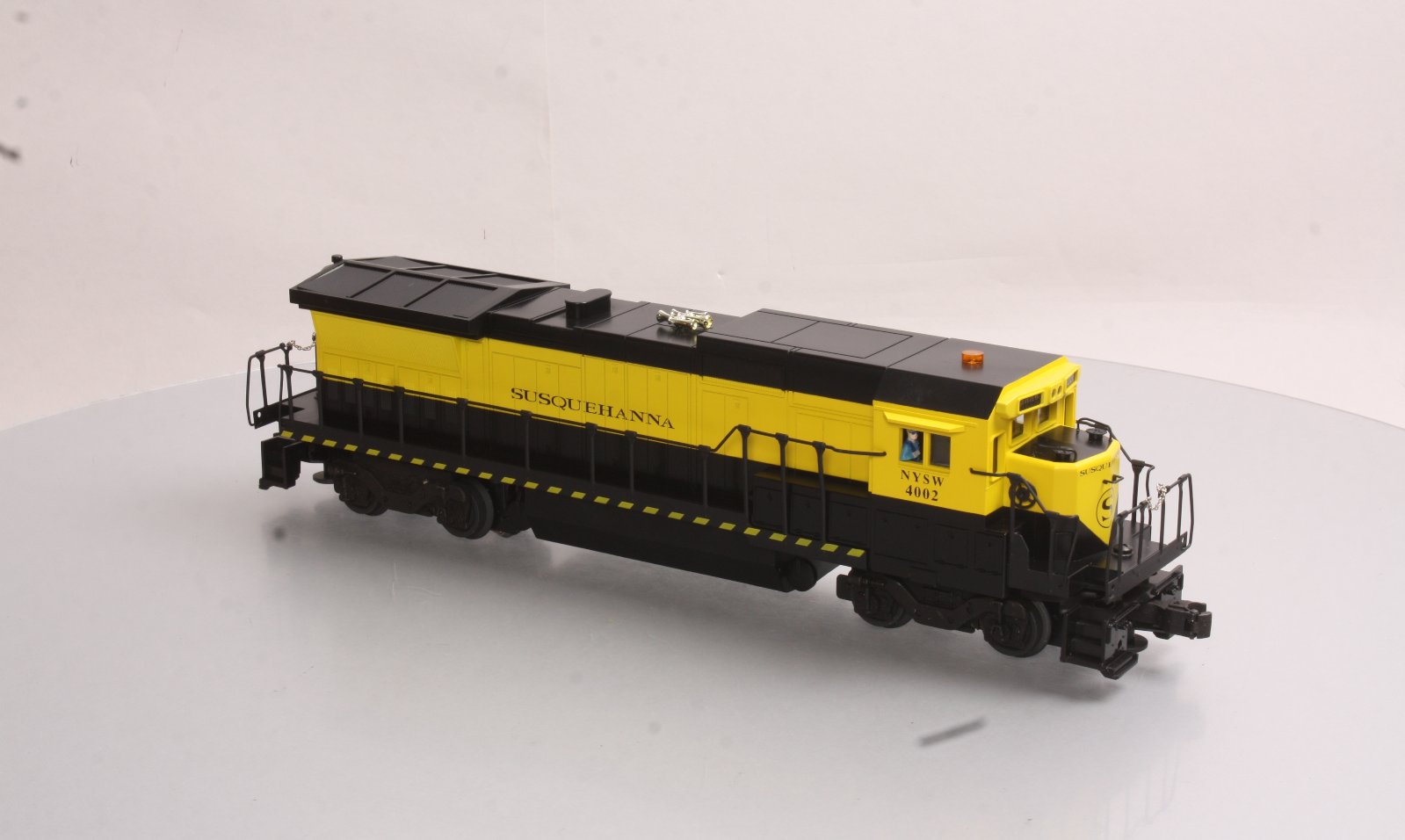 Lionel 6-18211 O Gauge Susquehanna Dash 8-40B Diesel Locomotive #4002 EX/Box