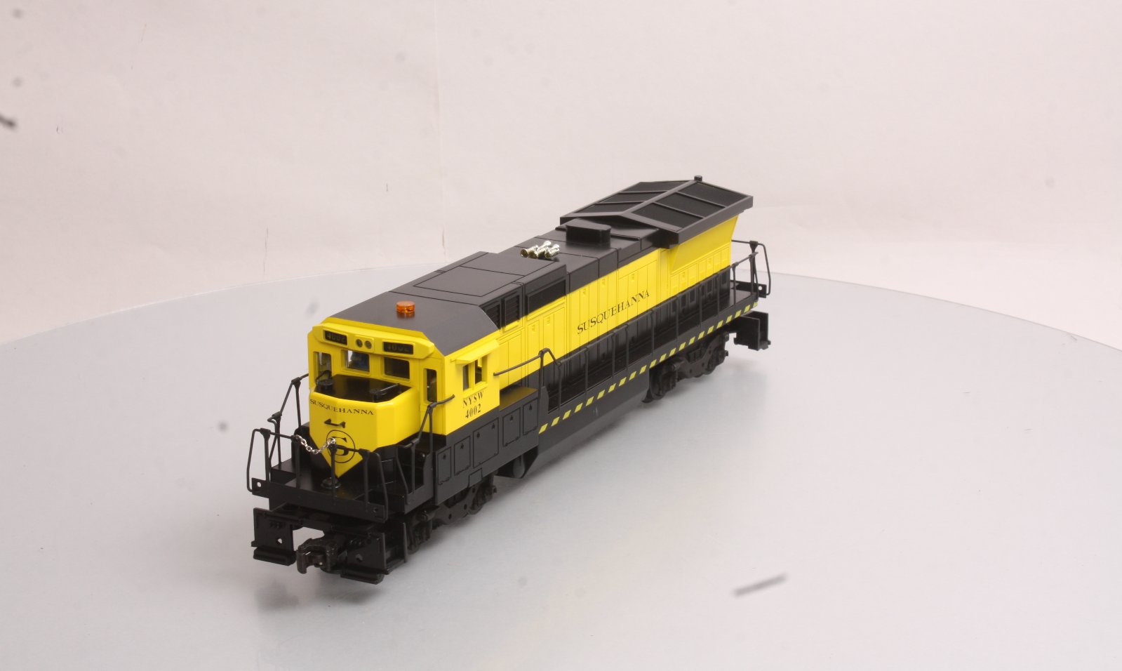 Lionel 6-18211 O Gauge Susquehanna Dash 8-40B Diesel Locomotive #4002 LN/Box