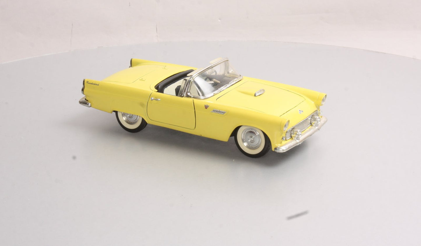 Road Legends 92068 1:18 1955 Ford Thunderbird Convertible in Yellow