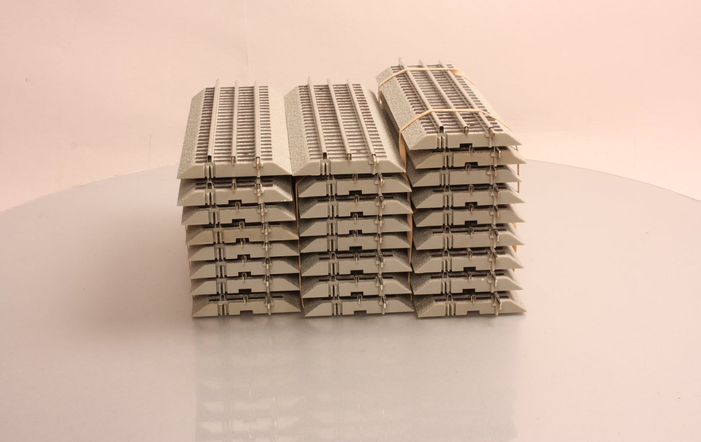 Lionel 6-12014 FasTrack 10 Inch Straight Track (25) EX