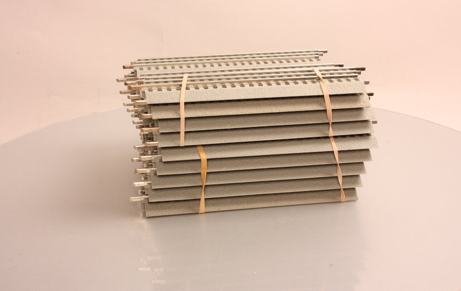 Lionel 6-12014 FasTrack 10 Inch Straight Track (25) EX