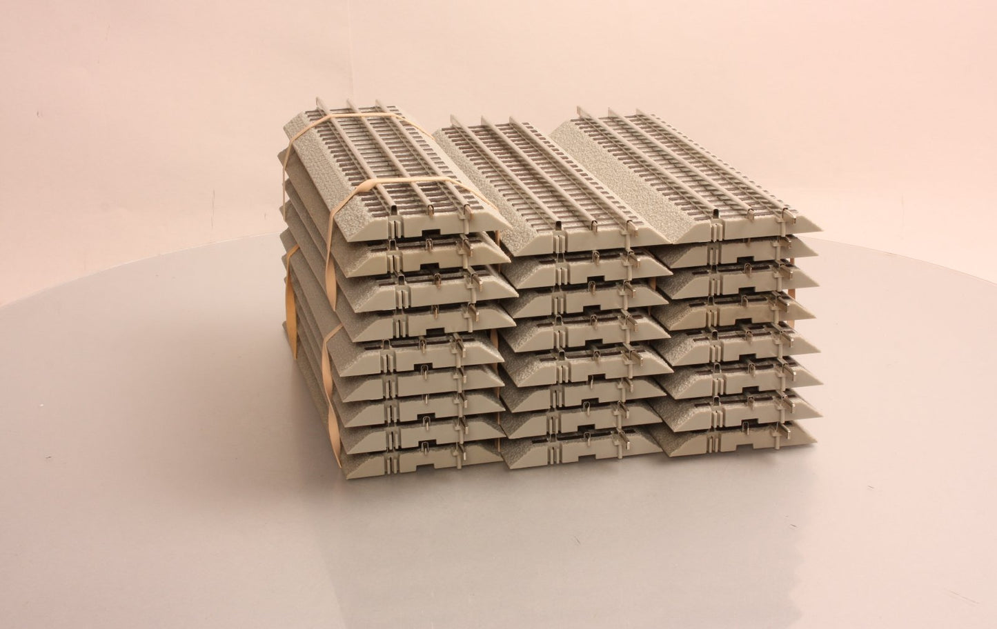 Lionel 6-12014 FasTrack 10 Inch Straight Track (25) EX