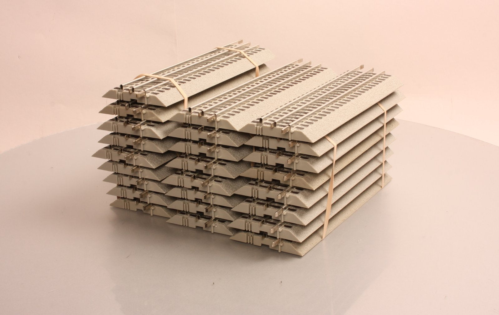 Lionel 6-12014 FasTrack 10 Inch Straight Track (25) EX