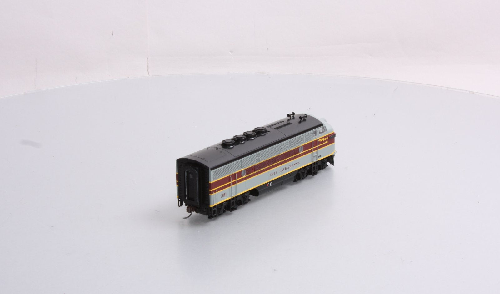 Athearn G2013 HO Erie Lackawanna F-3A Phase 2 Diesel Locomotive #7081 NIB