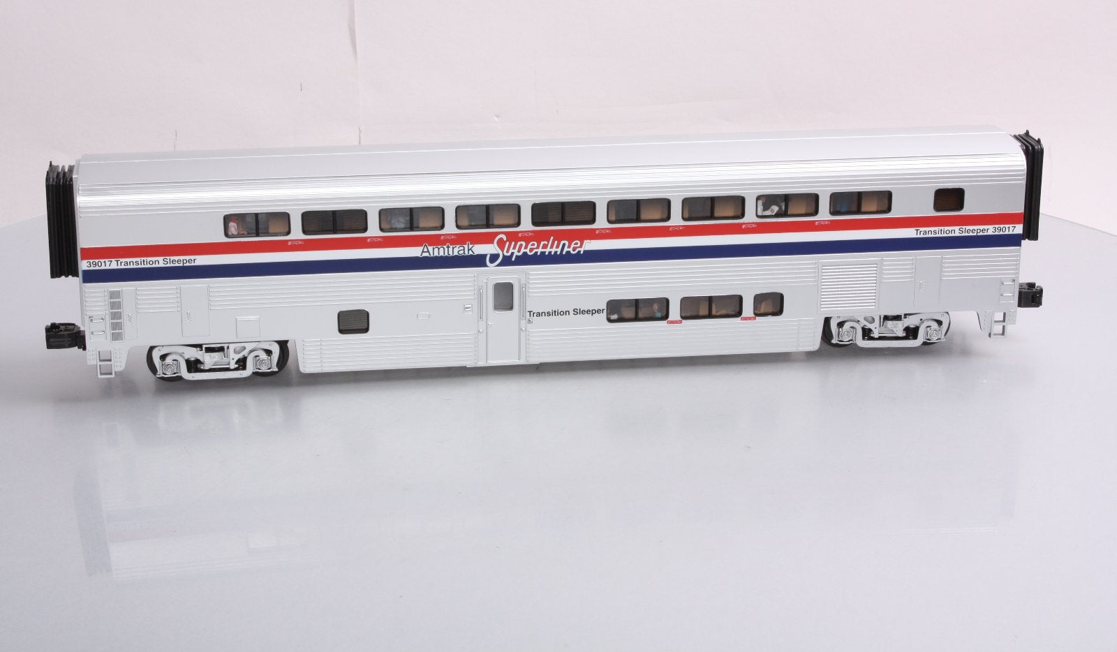 MTH 20-68232 Amtrak (Phase III) 70' Superliner Traditional Sleeper Passenger Car EX/Box