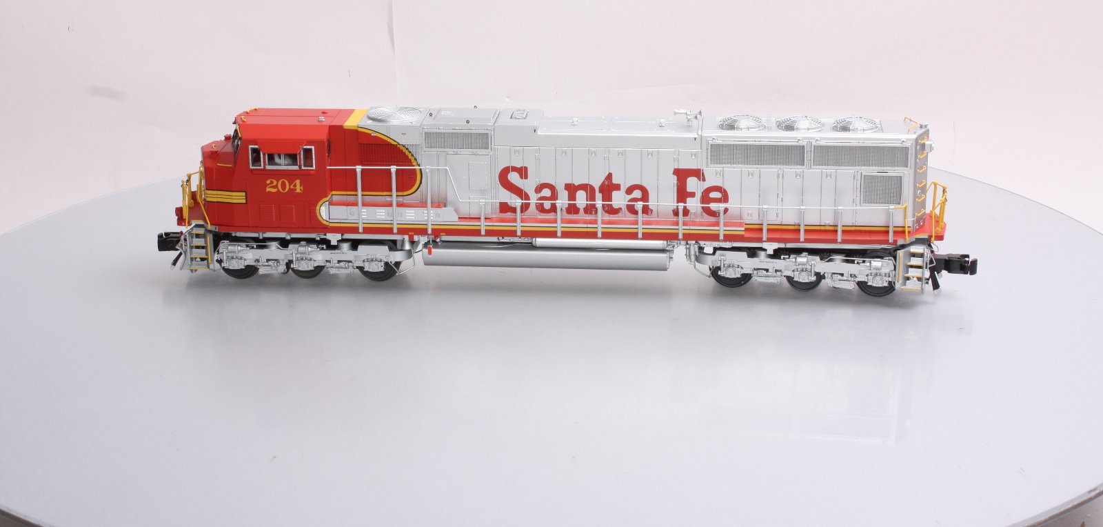 Lionel 211560 O Santa Fe SD75 Conventional Diesel Locomotive #204 NIB