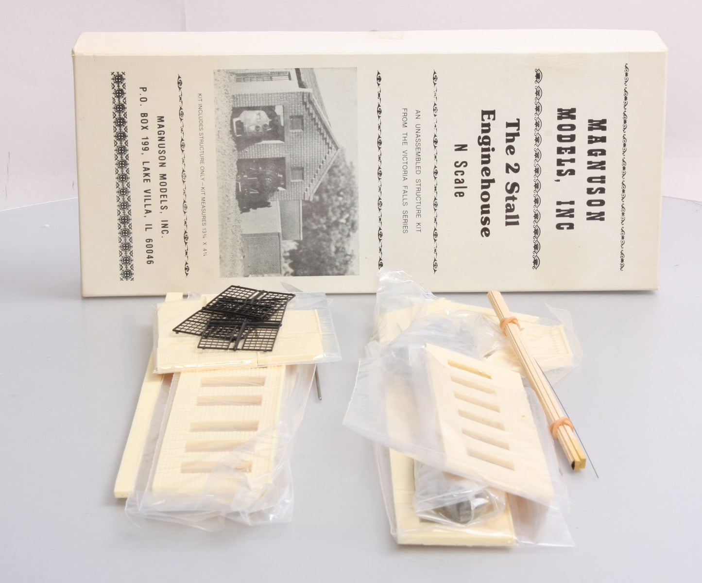 Magnuson Models M518 N Scale 2-Stall Engine House Kit