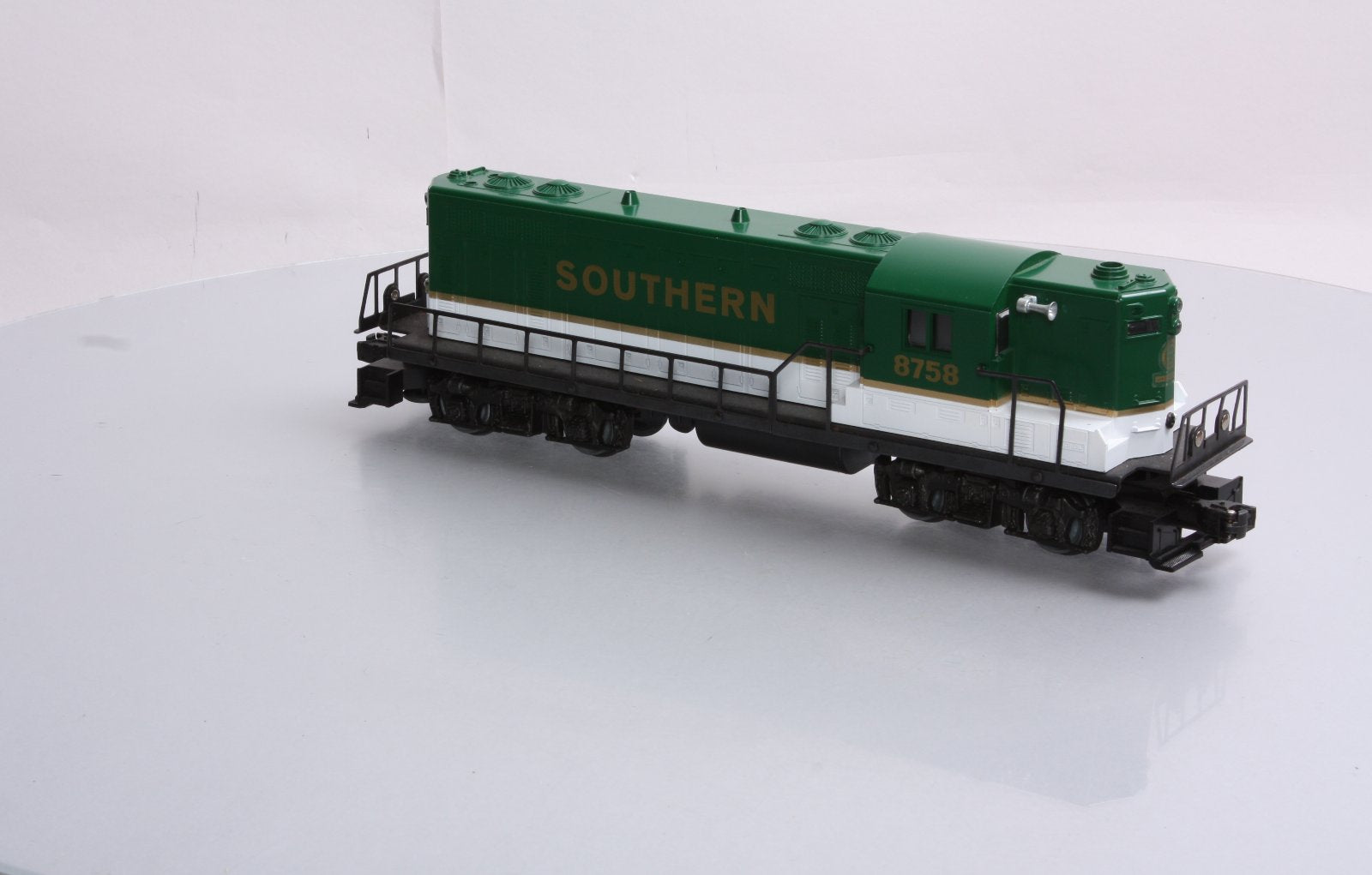 Lionel 6-8758 O Southern GP-7 Dummy Diesel Locomotive LN/Box