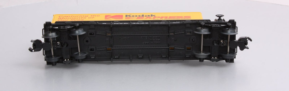 Lionel 6-58538 O Gauge LOTS New York Central Flatcar w/ Kodak Express Trailer NIB