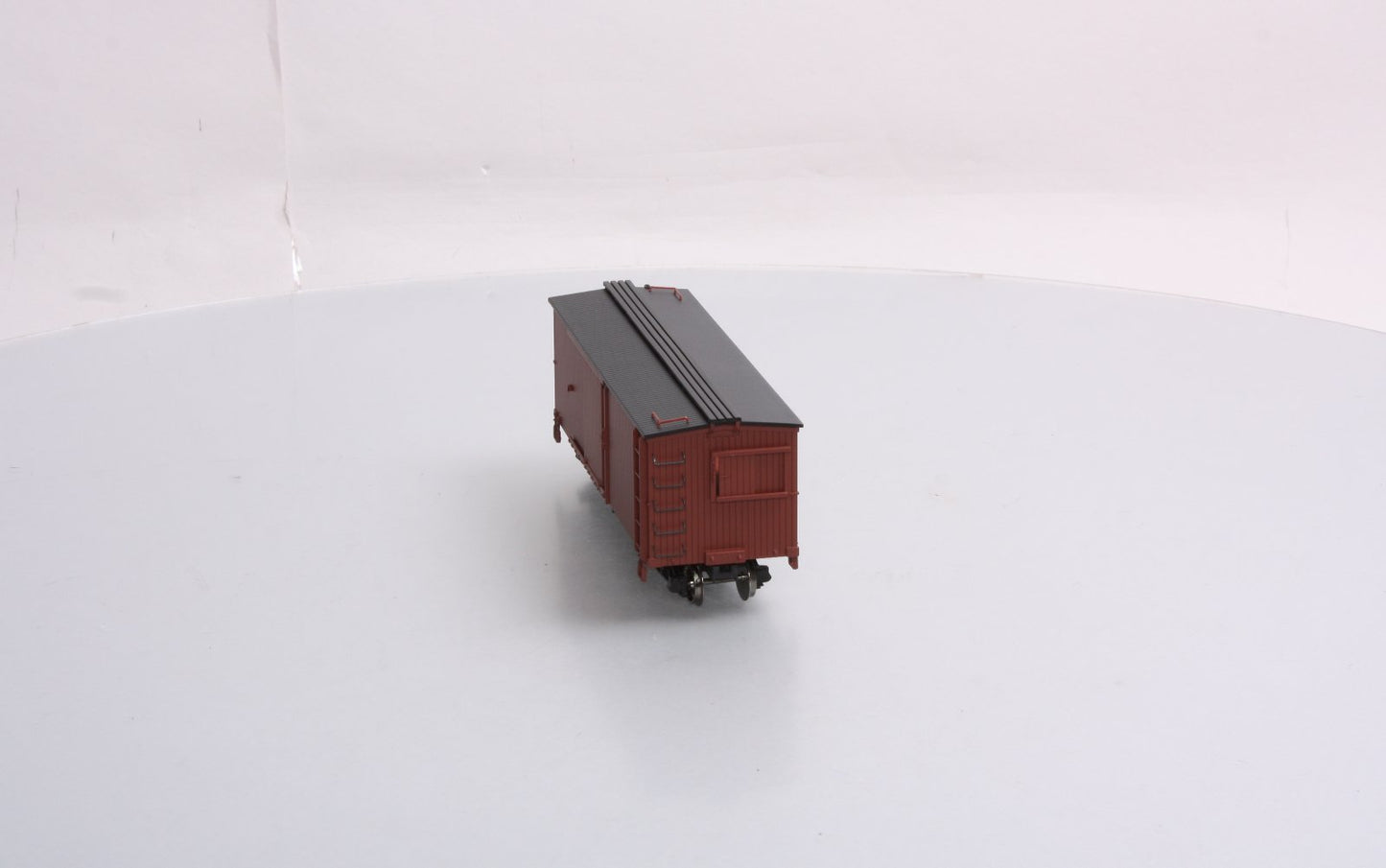 Bachmann Spectrum 27099 On30 Painted & Unlettered Wood Boxcar