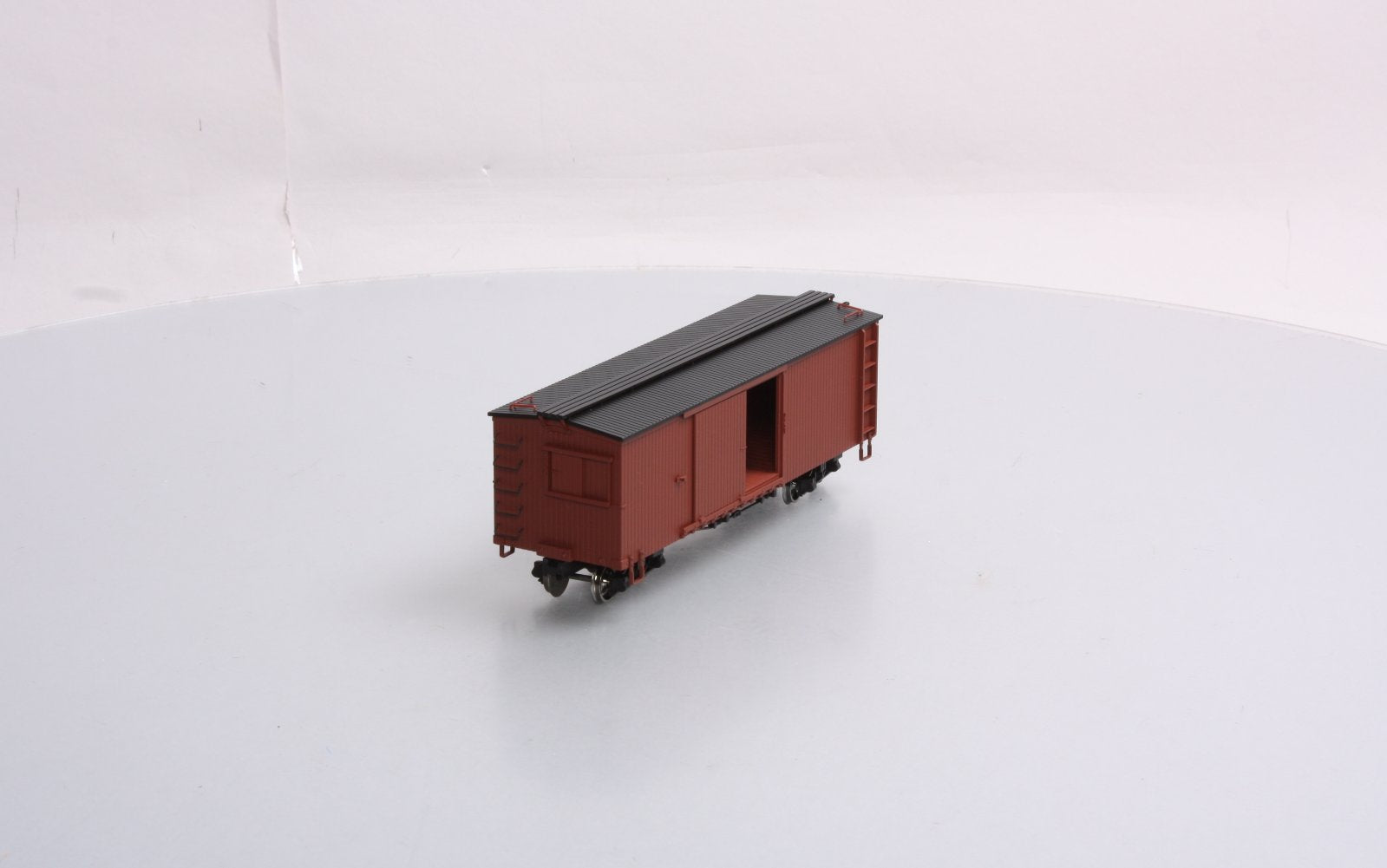 Bachmann Spectrum 27099 On30 Painted & Unlettered Wood Boxcar