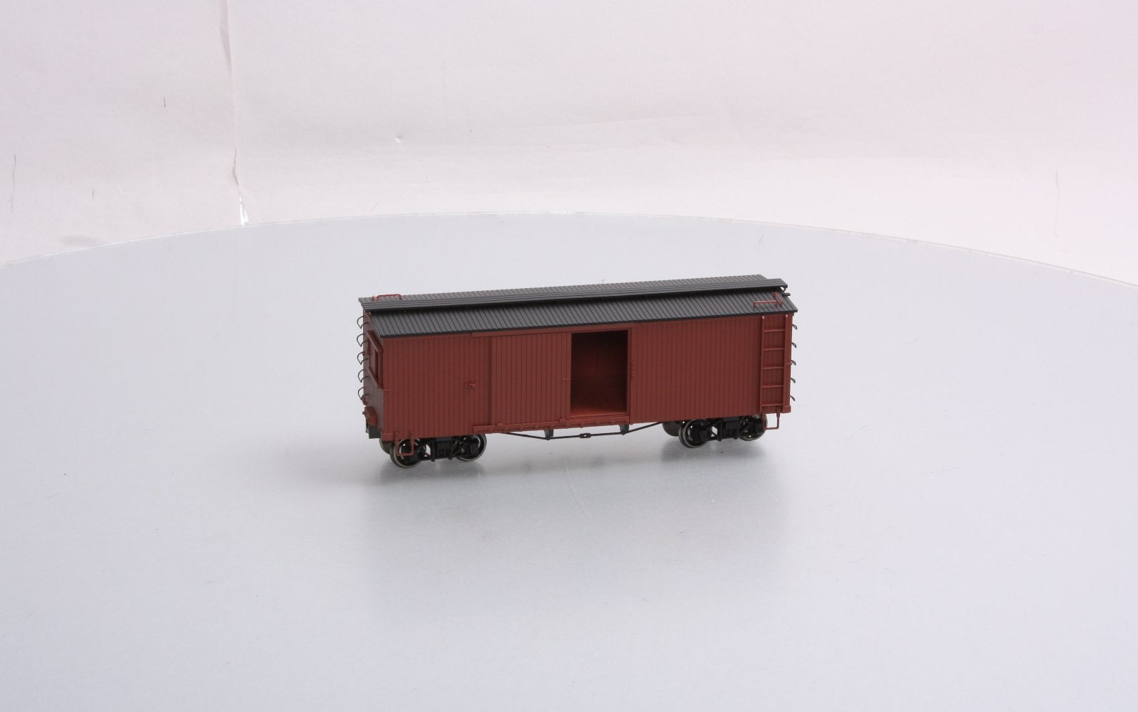 Bachmann Spectrum 27099 On30 Painted & Unlettered Wood Boxcar