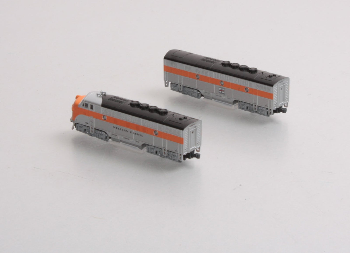 Kato 106-0302 N Scale Western Pacific F3 A/B Diesel Locomotive Set LN/Box