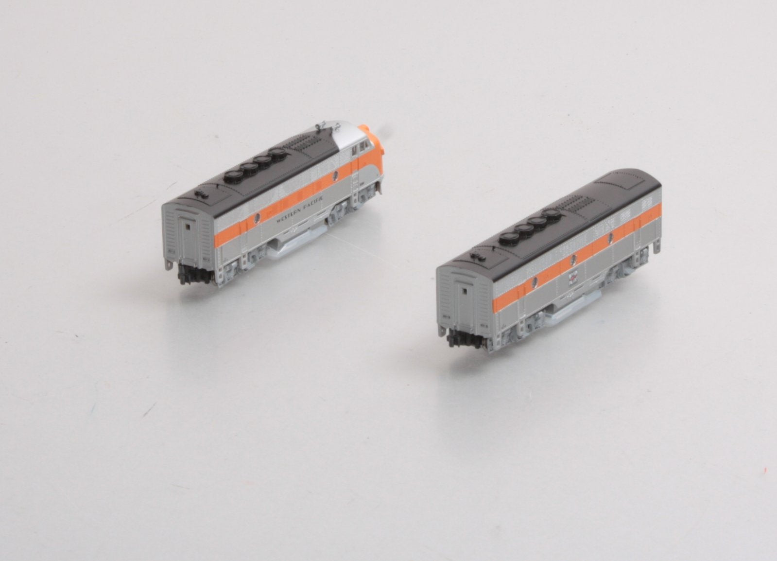 Kato 106-0302 N Scale Western Pacific F3 A/B Diesel Locomotive Set LN/Box