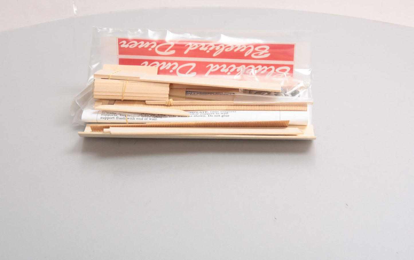 Twin Whistle Sign & Kit Co. O Scale Old-Fashioned Whistlestop Diner Building Kit