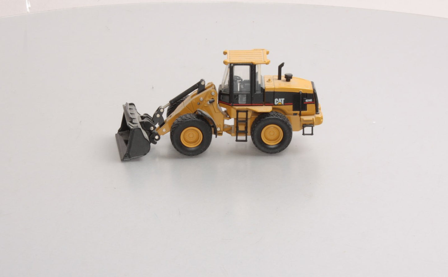 Norscot 55057 1:50 Diecast Caterpillar 924G Versalink Wheel Loader w/Work Tools NIB