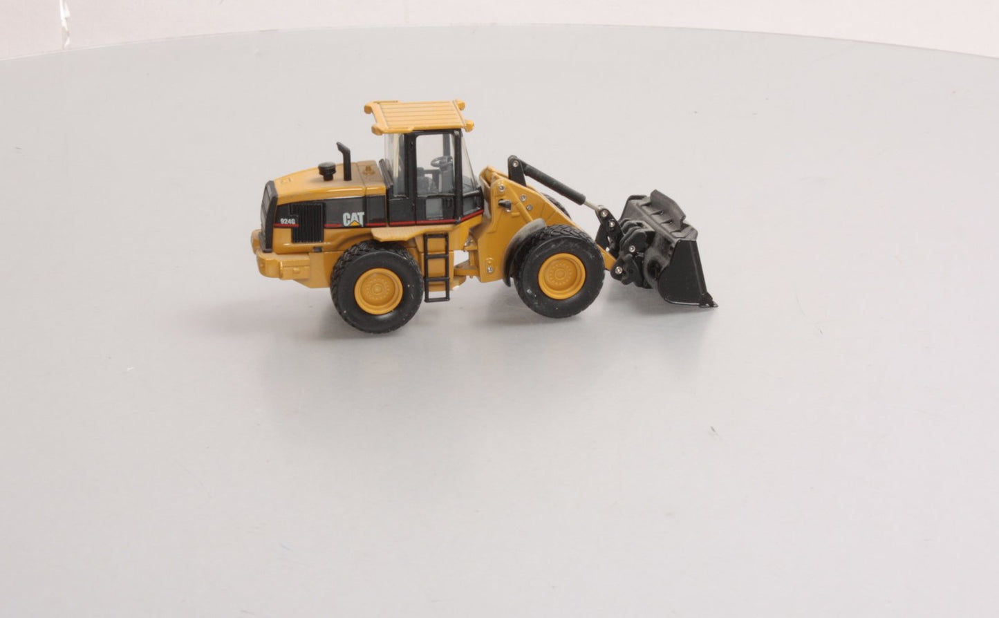 Norscot 55057 1:50 Diecast Caterpillar 924G Versalink Wheel Loader w/Work Tools NIB