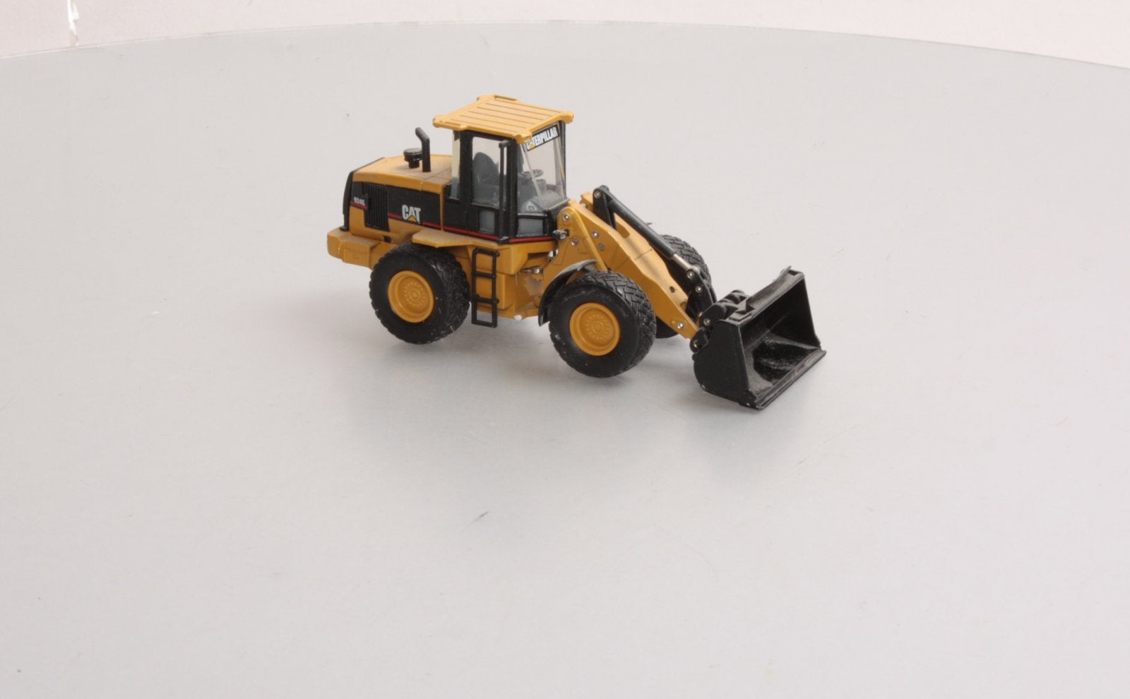 Norscot 55057 1:50 Diecast Caterpillar 924G Versalink Wheel Loader w/Work Tools NIB