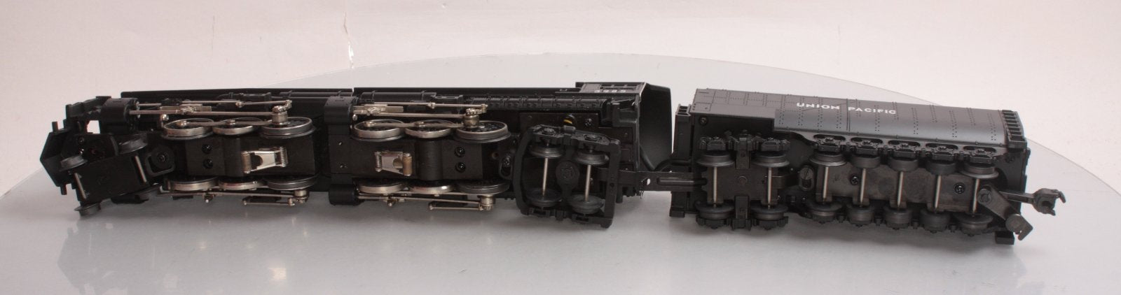 MTH 30-1541-1 Union Pacific 4-6-6-4 Imperial Challenger Steam Engine w/PS2 #3985