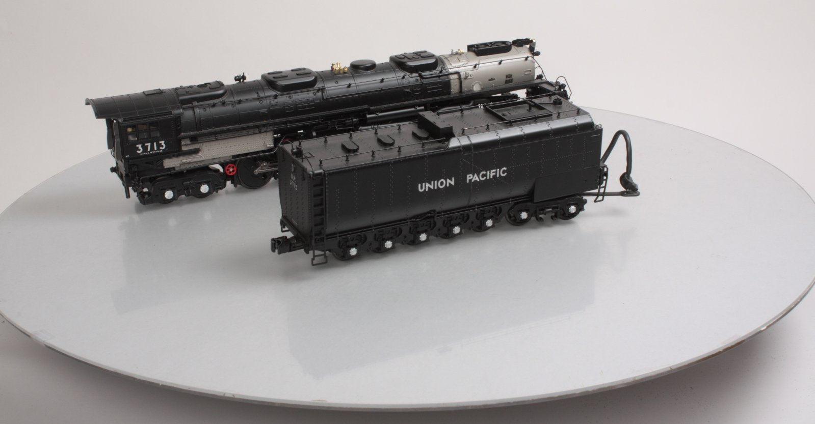 MTH 20-3089-1 Union Pacific 4-6-6-4 Challenger Steam Loco & Tender w/PS2 #3713 LN/Box
