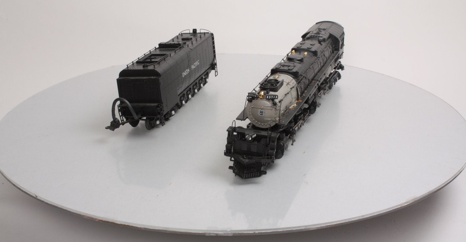 MTH 20-3089-1 Union Pacific 4-6-6-4 Challenger Steam Loco & Tender w/PS2 #3713 LN/Box