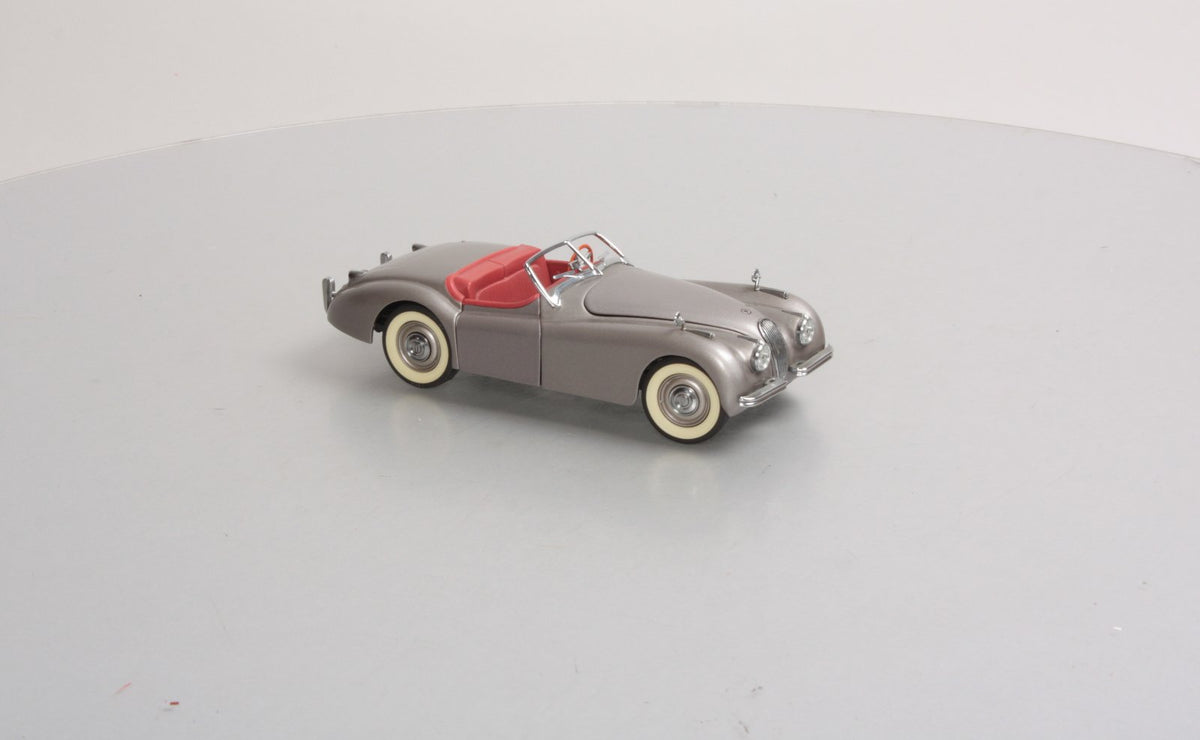 Danbury Mint 1:24 1949 Jaguar XK120 in Grey LN/Box