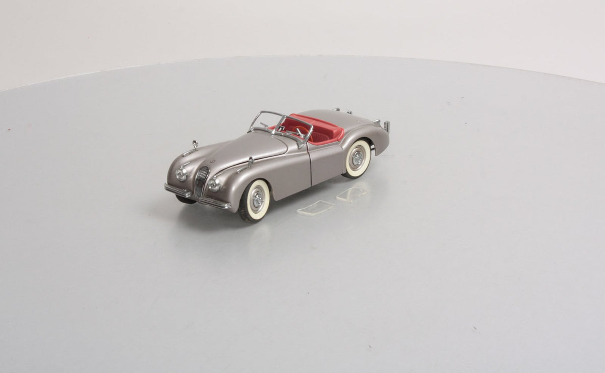 Danbury Mint 1:24 1949 Jaguar XK120 in Grey LN/Box