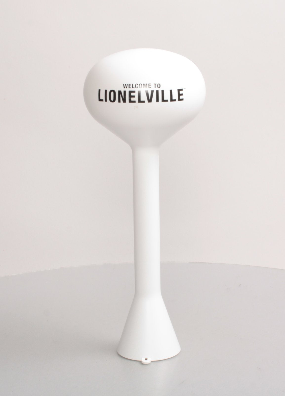 Lionel 6-14220 O Lionelville Water Tower NIB