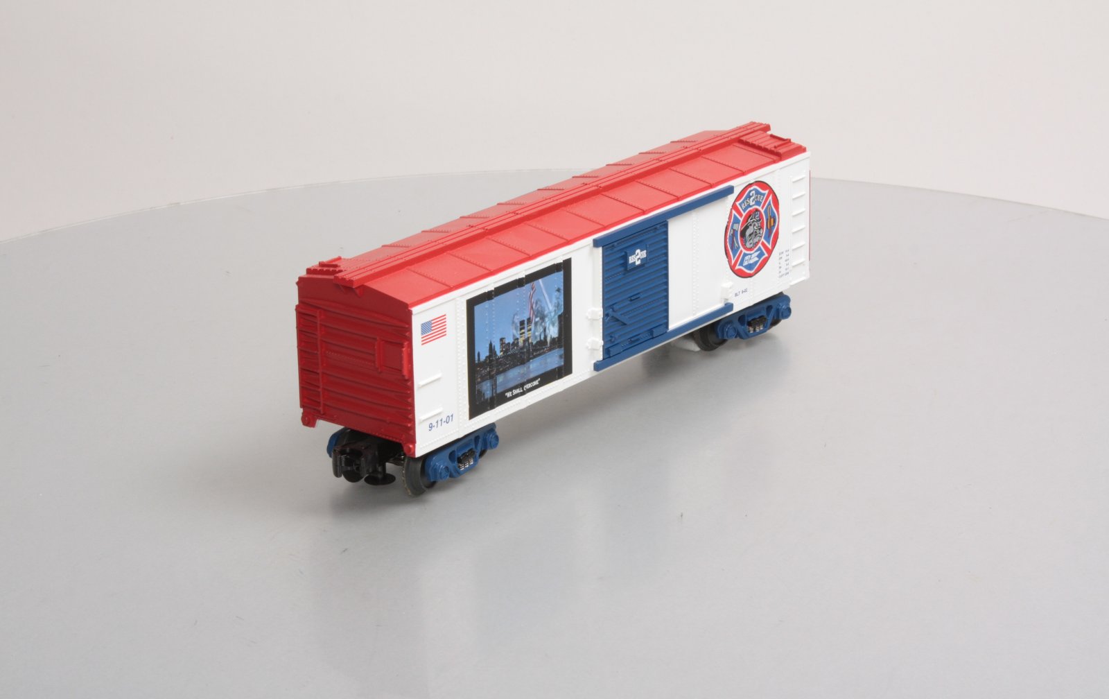 MTH 30-74087 O Gauge Rescue 2 - NY Skyline Boxcar LN/Box