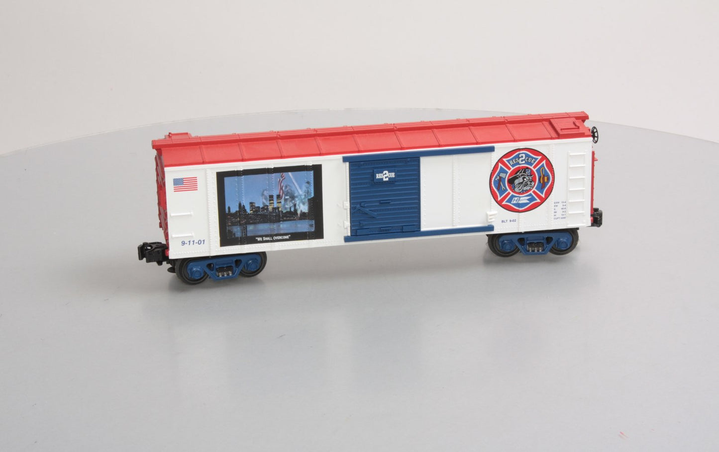 MTH 30-74087 O Gauge Rescue 2 - NY Skyline Boxcar LN/Box