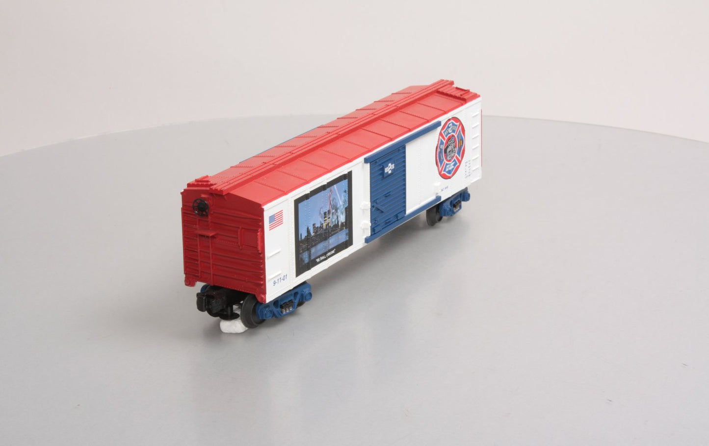 MTH 30-74087 O Gauge Rescue 2 - NY Skyline Boxcar LN/Box