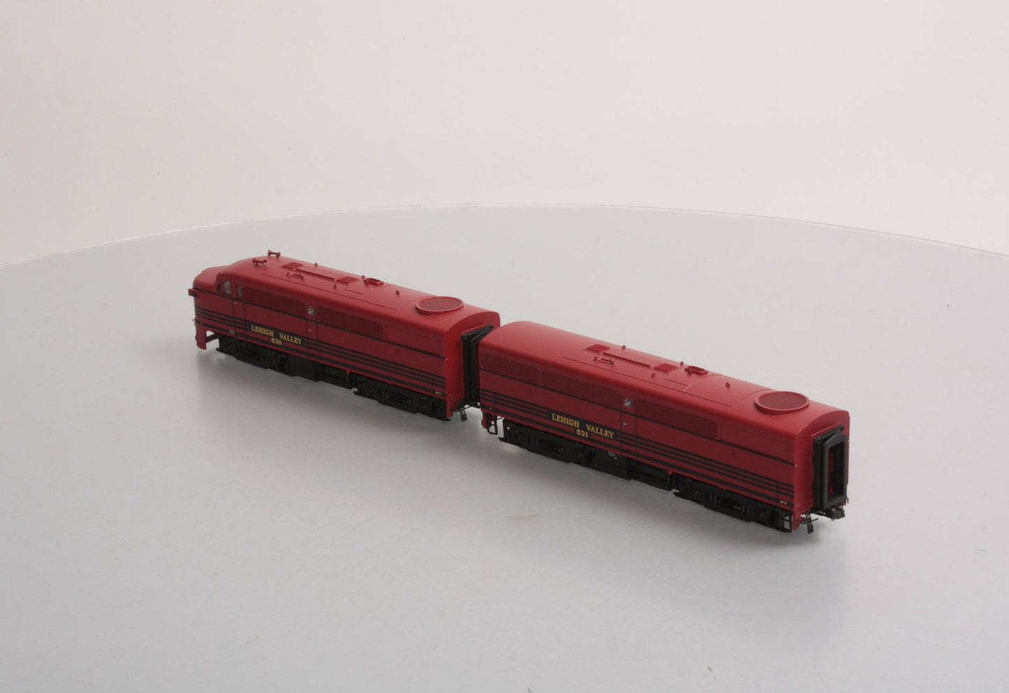 MTH 80-2098-1 HO Lehigh Valley Alco FA-1 A/B Set w/Proto-Sound 3.0 (Set of 2)