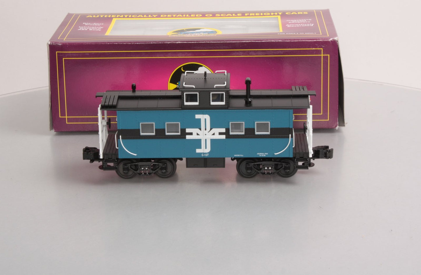 MTH 20-91064 O Gauge Boston & Maine Caboose #C-127 NIB