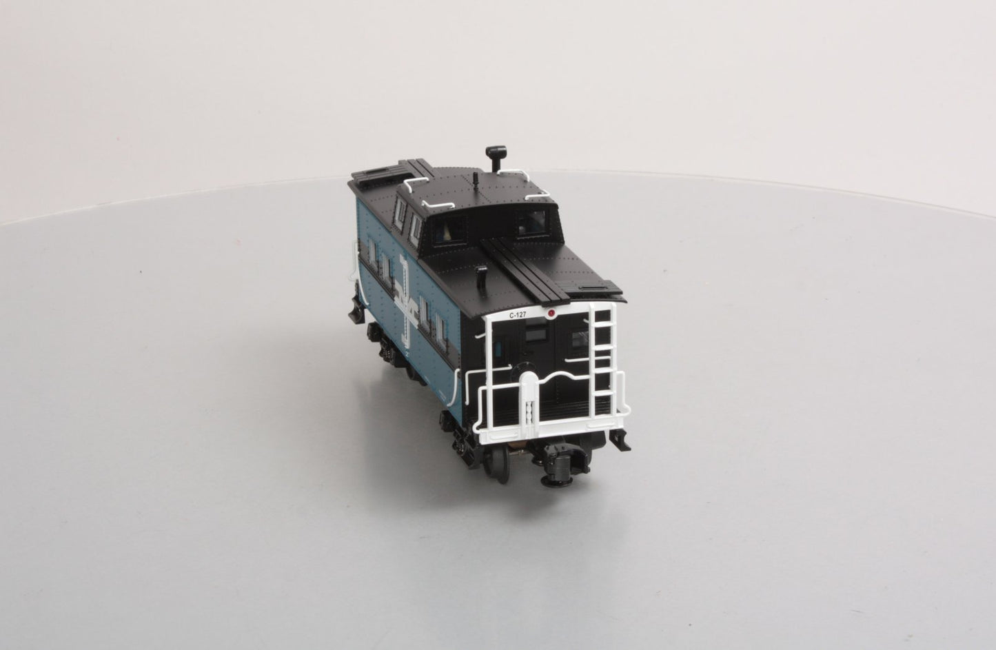 MTH 20-91064 O Gauge Boston & Maine Caboose #C-127 NIB