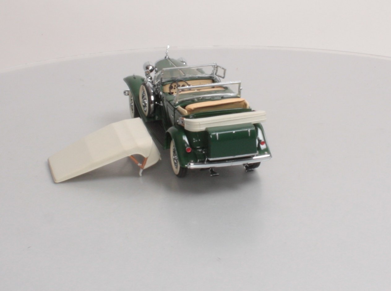 Danbury Mint 1932 1:24 Diecast 1932 Cadillac V-16 Sport Phaeton NIB