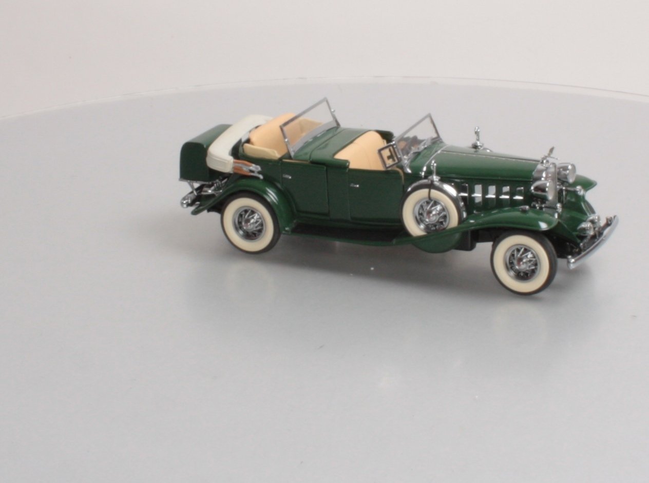 Danbury Mint 1932 1:24 Diecast 1932 Cadillac V-16 Sport Phaeton NIB