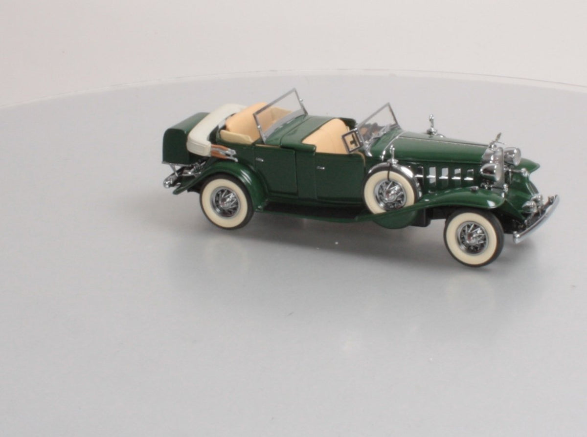 Danbury Mint 1932 1:24 Diecast 1932 Cadillac V-16 Sport Phaeton NIB
