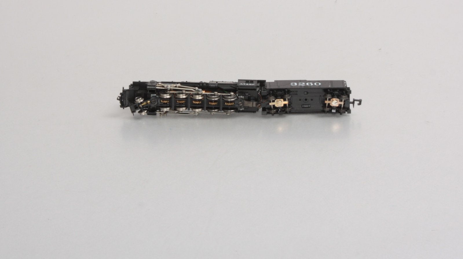 Minitrix 2073 N Scale Steam Locomotive and Tender #3260 LN/Box