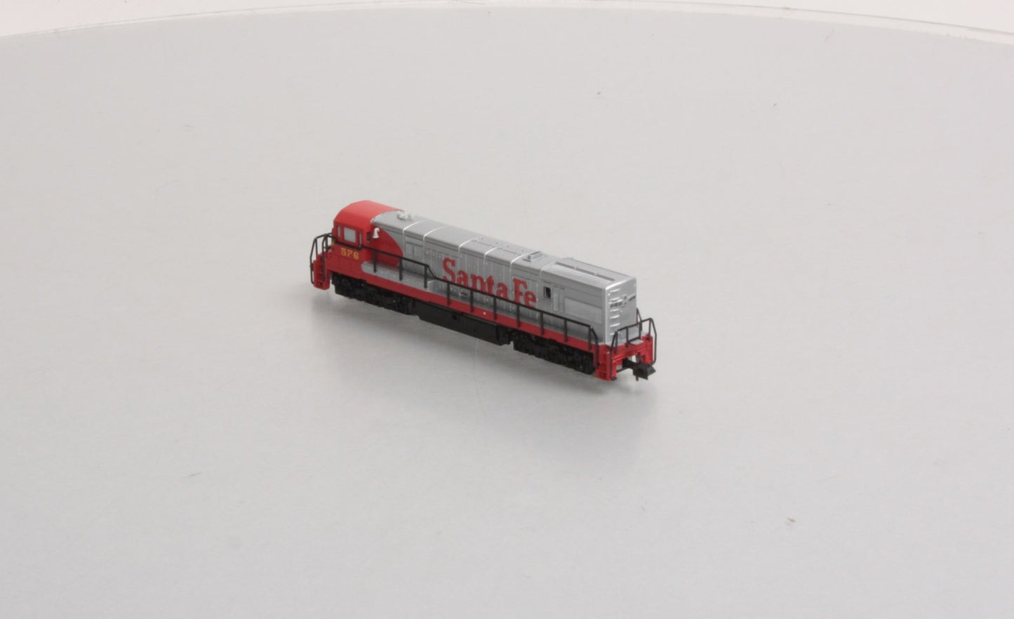 Minitrix T12006 N Scale Santa Fe GEU25B Diesel Locomotive #576 LN/Box