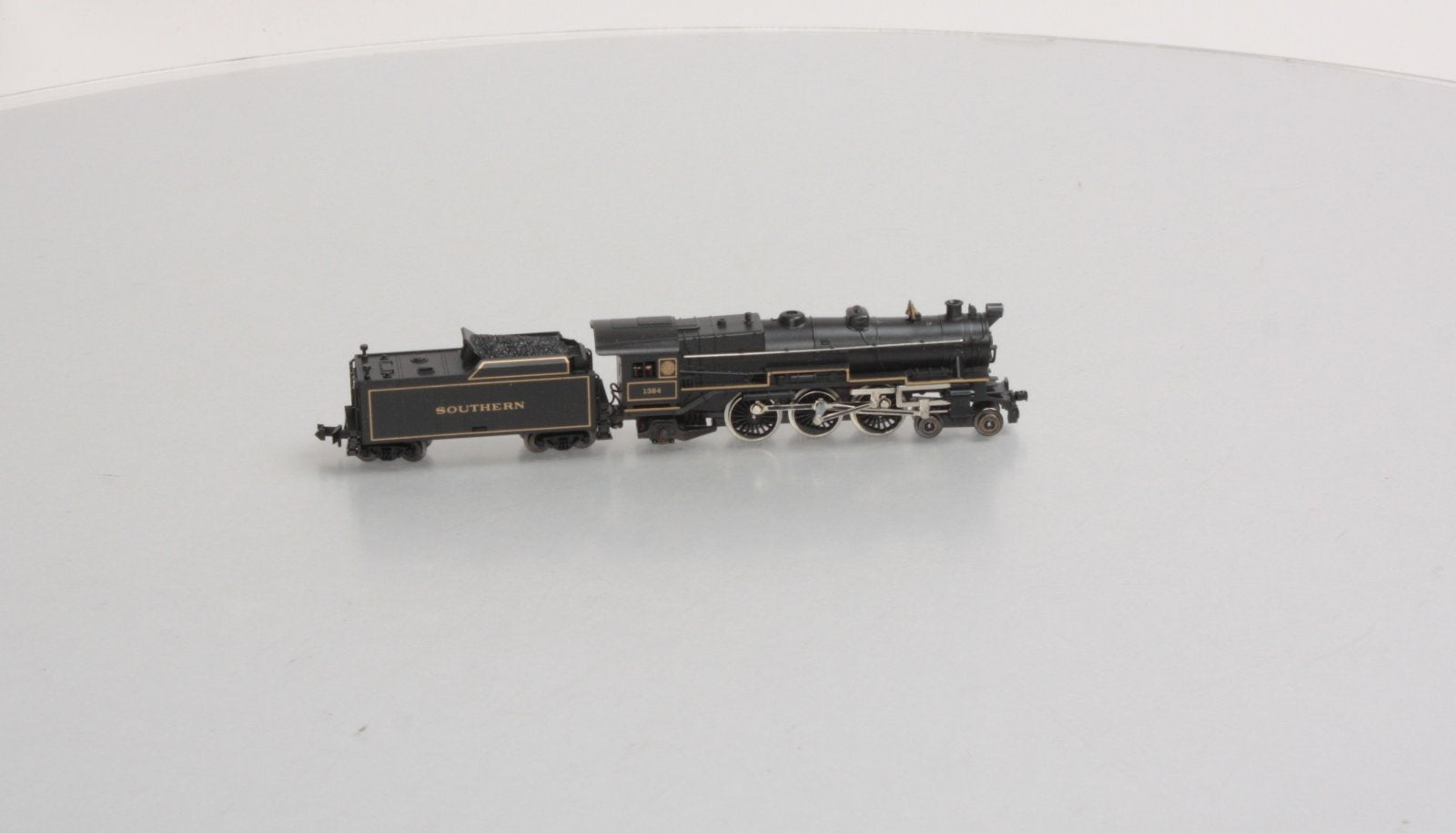 Minitrix 2991 N Scale Southern 4-6-2 Steam Locomotive & Tender #1384 LN/Box