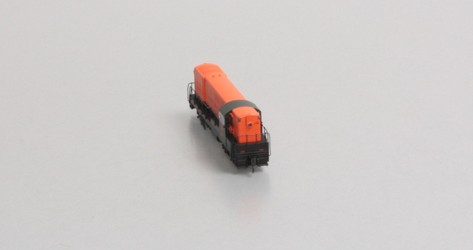 Atlas 52027 N New Haven FM H15-44 Diesel Locomotive Standard DC #594
