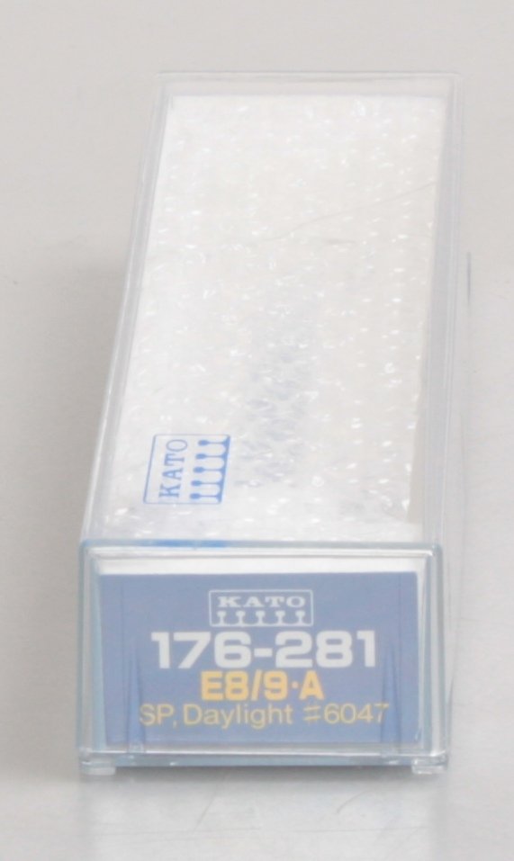 Kato 176-281 N Scale Southern Pacific Daylight E8/9A Diesel Locomotive #6047 LN/Box