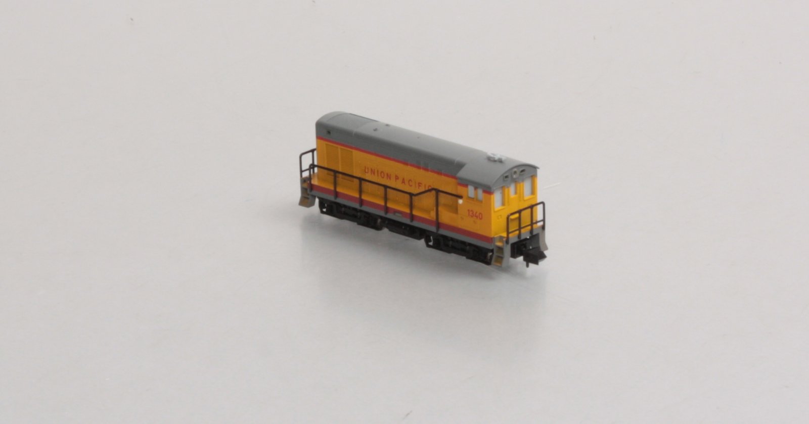 Minitrix 2004 N Scale Union Pacific Switcher Engine EX/Box