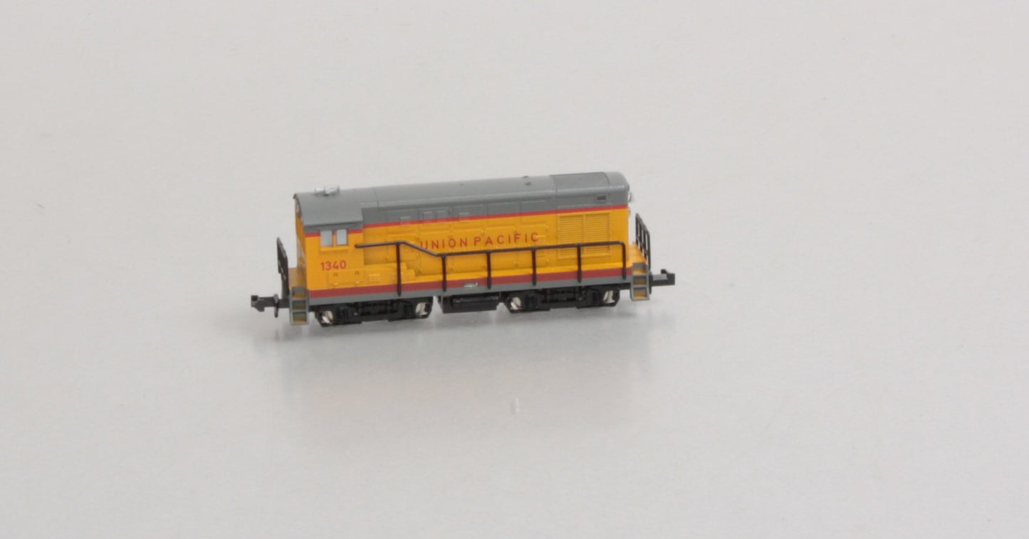 Minitrix 2004 N Scale Union Pacific Switcher Engine EX/Box