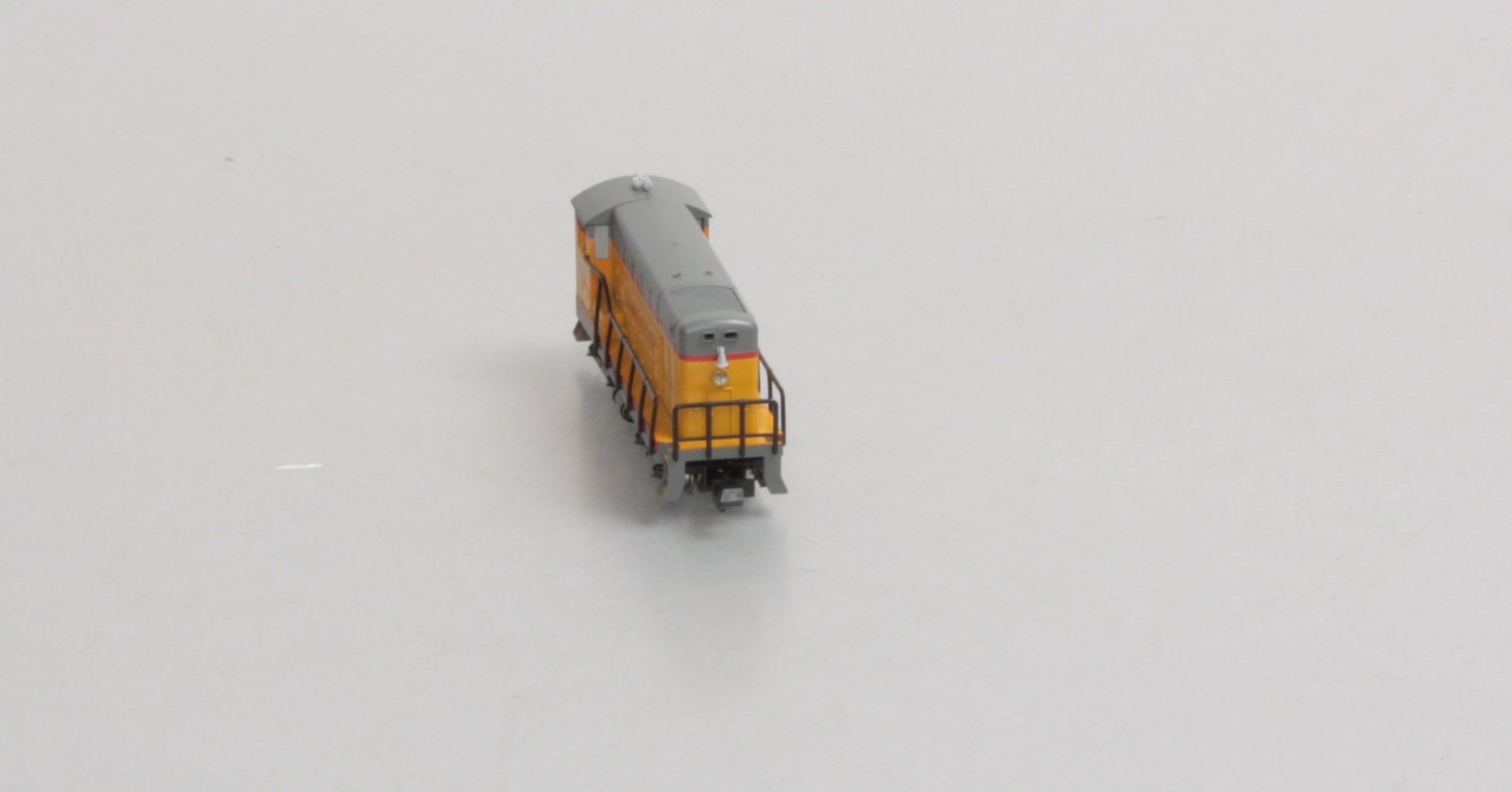 Minitrix 2004 N Scale Union Pacific Switcher Engine EX/Box