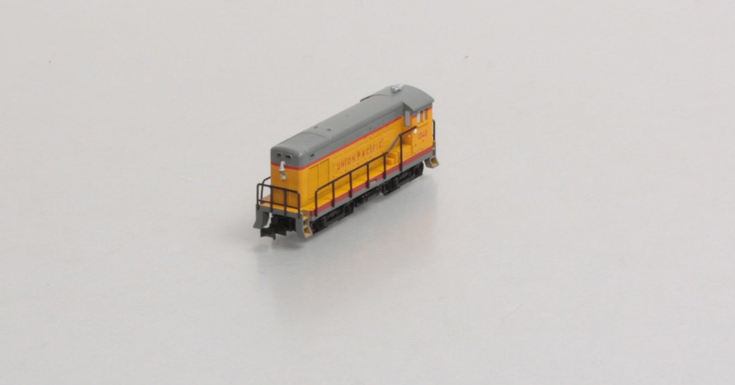 Minitrix 2004 N Scale Union Pacific Switcher Engine EX/Box