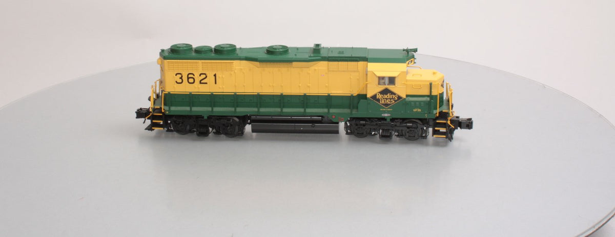 Atlas 1161-1 O Reading GP-35 Unpowered Low Nose Diesel Locomotive #3621 - 3-Rail LN/Box