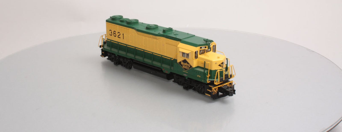 Atlas 1161-1 O Reading GP-35 Unpowered Low Nose Diesel Locomotive #3621 - 3-Rail LN/Box