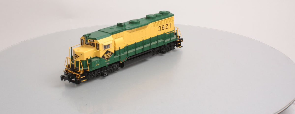 Atlas 1161-1 O Reading GP-35 Unpowered Low Nose Diesel Locomotive #3621 - 3-Rail LN/Box